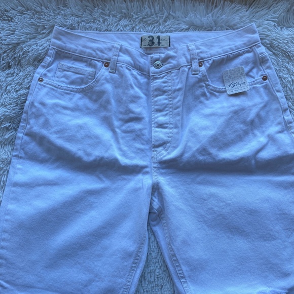 NWT FREE PEOPLE Maggie Mid-Rise Straight-Leg Jeans White Distressed Size 31 - Picture 7 of 11